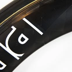 PRO TeXtreme 3-Spoke Tubular Front Wheel - Rim Brake 20 PRO TeXtreme 3-Spoke Tubular Front Wheel - Rim Brake -Racercykler Elegant Butik 8T1A0097