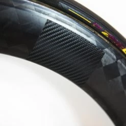 PRO TeXtreme 3-Spoke Tubular Front Wheel - Rim Brake 18 PRO TeXtreme 3-Spoke Tubular Front Wheel - Rim Brake -Racercykler Elegant Butik 8T1A0147