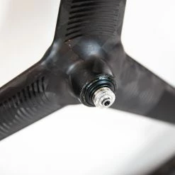 PRO TeXtreme 3-Spoke Tubular Front Wheel - Rim Brake 20 PRO TeXtreme 3-Spoke Tubular Front Wheel - Rim Brake -Racercykler Elegant Butik 8T1A0159