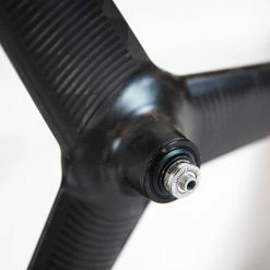 PRO TeXtreme 3-Spoke Tubular Front Wheel - Rim Brake 20 PRO TeXtreme 3-Spoke Tubular Front Wheel - Rim Brake -Racercykler Elegant Butik 8T1A0175