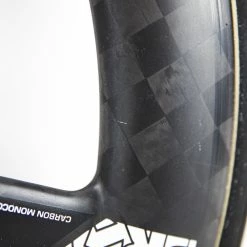 PRO TeXtreme 3-Spoke Tubular Front Wheel - Rim Brake 23 PRO TeXtreme 3-Spoke Tubular Front Wheel - Rim Brake -Racercykler Elegant Butik 8T1A9792