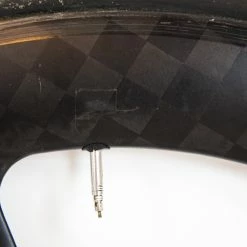 PRO TeXtreme 3-Spoke Tubular Front Wheel - Rim Brake 31 PRO TeXtreme 3-Spoke Tubular Front Wheel - Rim Brake -Racercykler Elegant Butik 8T1A9975