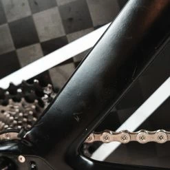 BMC Timemachine 01 - 56 - Dura-Aca Di2 - Ghebrewiwet Birhane - Team Qhubeka 76 BMC Timemachine 01 - 56 - Dura-Aca Di2 - Ghebrewiwet Birhane - Team Qhubeka -Racercykler Elegant Butik DSC00690 dfccf9ee 910f 4882 b284 46350586e945