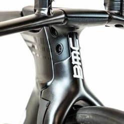 BMC Timemachine 01 - 56 - Dura-Aca Di2 - Luca Coati - Team Qhubeka 44 BMC Timemachine 01 - 56 - Dura-Aca Di2 - Luca Coati - Team Qhubeka -Racercykler Elegant Butik DSC01061 05bd76fb 24fb 434b 8784 61678f64fc6b