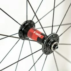 ENVE SES 5.6 AR Rear + SES 4.5 AR Front - Tubular - Wheelset - Carbon 11 ENVE SES 5.6 AR Rear + SES 4.5 AR Front - Tubular - Wheelset - Carbon -Racercykler Elegant Butik DSC03419 f0ff2869 f04d 4231 b650 195def849abd