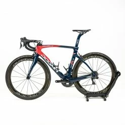 Pinarello Dogma F X-Light - Geoghegan Hart - 55 - Dura-Ace DI2 - Team Ineos Grenadiers 34 Pinarello Dogma F X-Light - Geoghegan Hart - 55 - Dura-Ace DI2 - Team Ineos Grenadiers -Racercykler Elegant Butik DSC03985 bdaa76fa d7ba 48b9 98af 6471eb683099