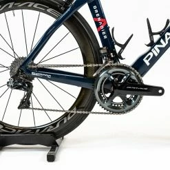 Pinarello Dogma F X-Light - Geoghegan Hart - 55 - Dura-Ace DI2 - Team Ineos Grenadiers 37 Pinarello Dogma F X-Light - Geoghegan Hart - 55 - Dura-Ace DI2 - Team Ineos Grenadiers -Racercykler Elegant Butik DSC03996 edfcb95f c1ce 4dc8 ad0d 2d008359af55