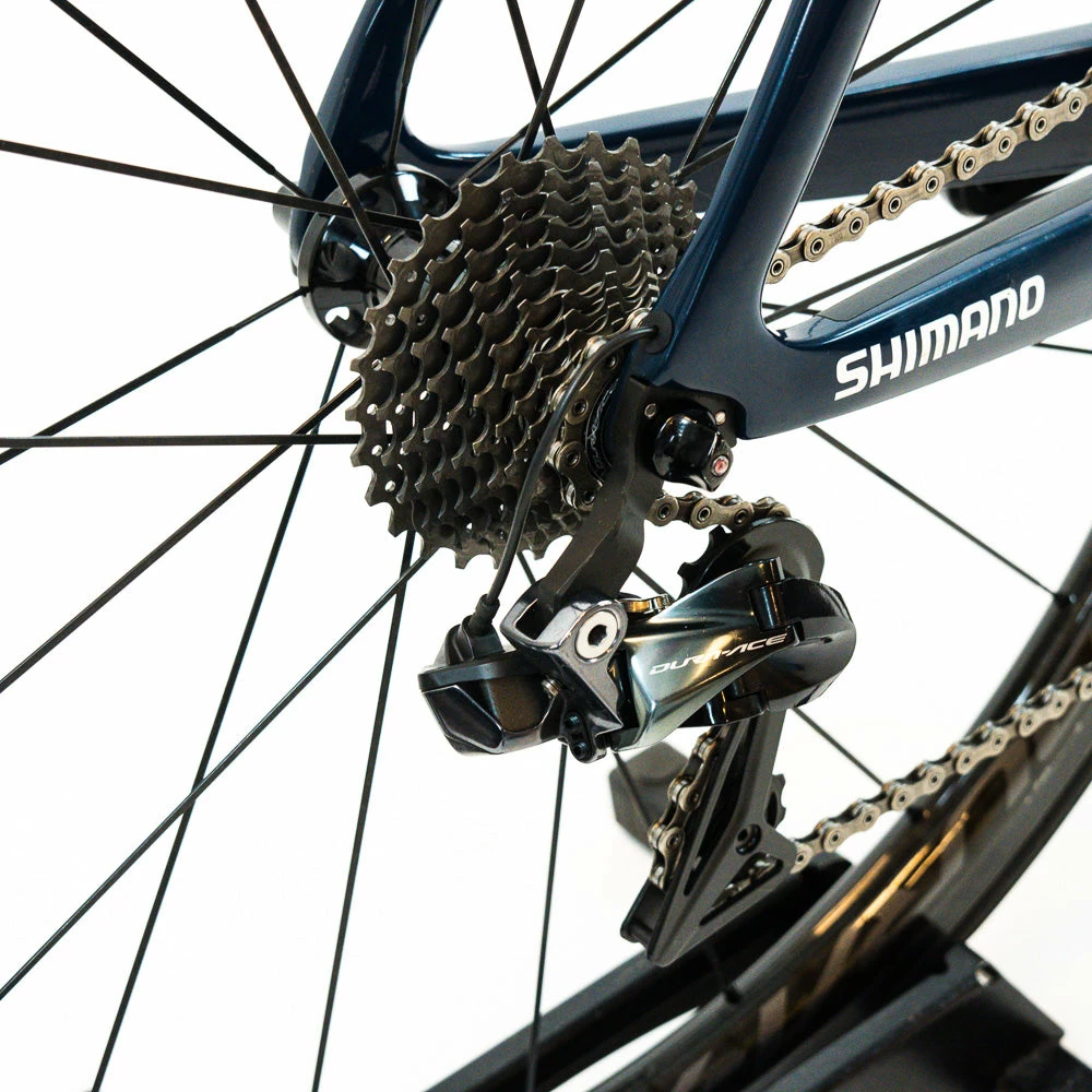 Pinarello Dogma F X-Light - Kwiatkowski - 53 - Dura-Ace DI2 - Ineos Grenadiers 9 Pinarello Dogma F X-Light - Kwiatkowski - 53 - Dura-Ace DI2 - Ineos Grenadiers - Billede 9