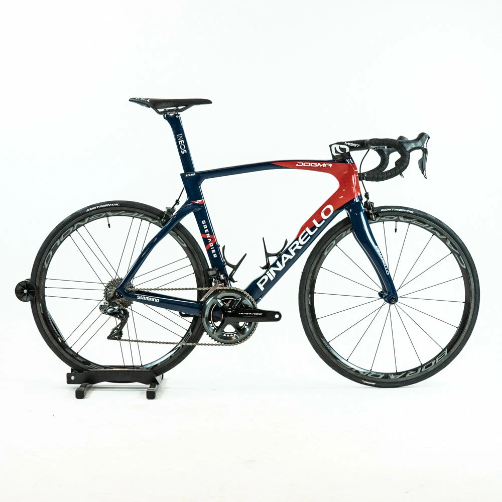 Pinarello Dogma F - De Plus - 57.5 - Dura-Ace DI2 - Team Ineos Grenadiers 2 Pinarello Dogma F - De Plus - 57.5 - Dura-Ace DI2 - Team Ineos Grenadiers - Billede 2