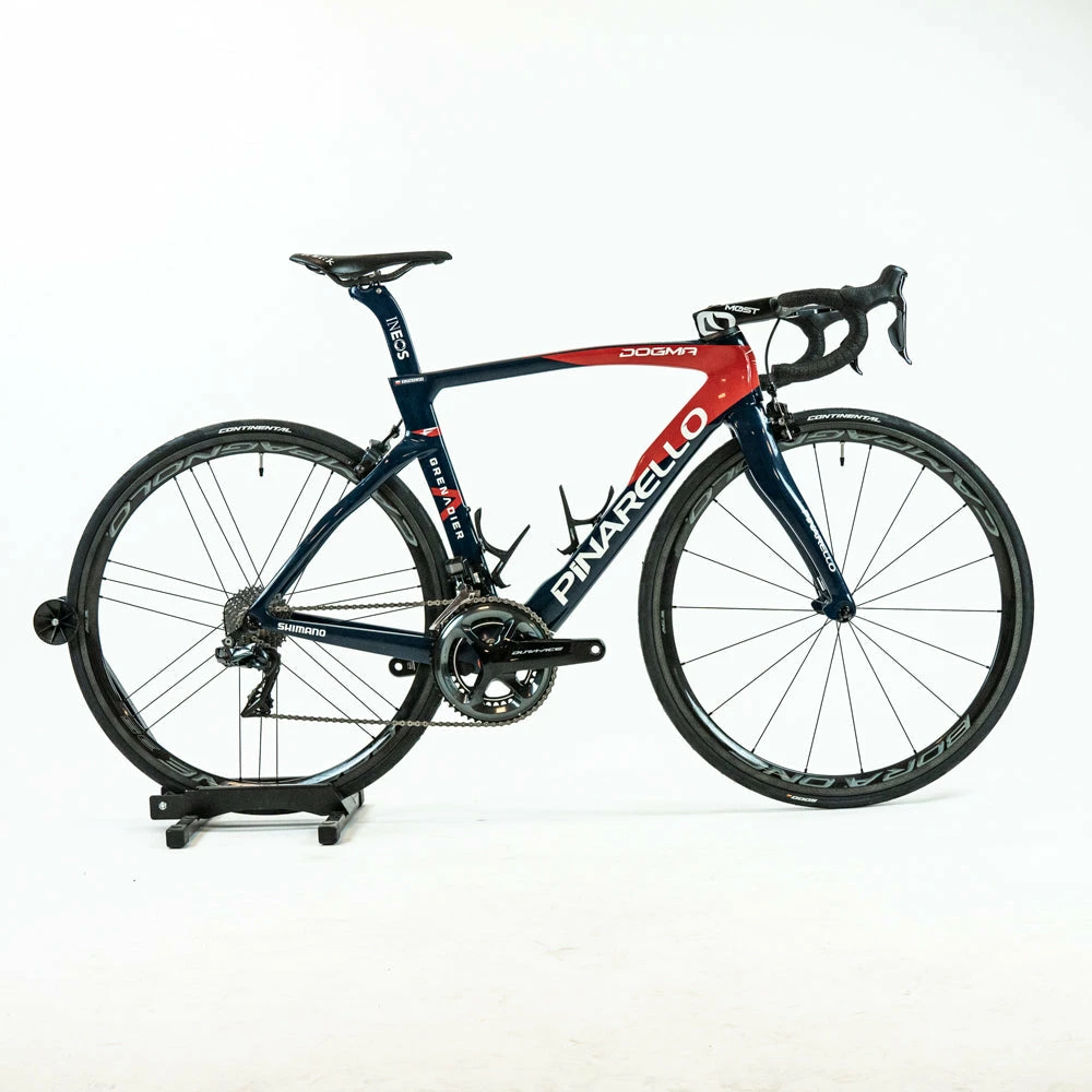 Pinarello Dogma F X-Light - Kwiatkowski - 53 - Dura-Ace DI2 - Ineos Grenadiers 2 Pinarello Dogma F X-Light - Kwiatkowski - 53 - Dura-Ace DI2 - Ineos Grenadiers - Billede 2