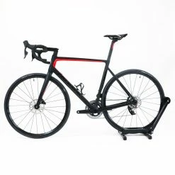Colnago V3 Disc - 54s - SRAM Rival AXS - Black/Red 18 Colnago V3 Disc - 54s - SRAM Rival AXS - Black/Red -Racercykler Elegant Butik IMG 2420