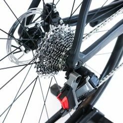 Colnago V3 Disc - 54s - SRAM Rival AXS - Black/Red 26 Colnago V3 Disc - 54s - SRAM Rival AXS - Black/Red -Racercykler Elegant Butik IMG 2425