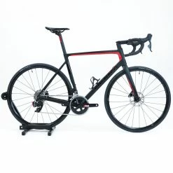 Colnago V3 Disc - 54s - SRAM Rival AXS - Black/Red