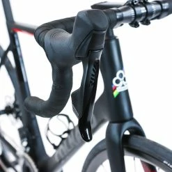 Colnago V3 Disc - 54s - SRAM Rival AXS - Black/Red 30 Colnago V3 Disc - 54s - SRAM Rival AXS - Black/Red -Racercykler Elegant Butik IMG 2429