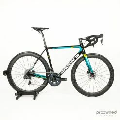 Argon 18 Gallium Pro Disc - M - Ultegra Di2 - Astana