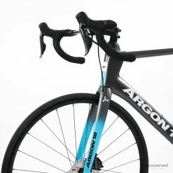 Argon 18 Nitrogen Pro Disc - L - Ultegra Di2 - Team Astana 37 Argon 18 Nitrogen Pro Disc - L - Ultegra Di2 - Team Astana -Racercykler Elegant Butik Photo By Aaron Kiashek 11 b681337f 0d6e 48db 8371 a014724860df