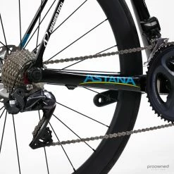 Argon 18 Gallium Pro Disc - M - Ultegra Di2 - Team Astana -Racercykler Elegant Butik Photo By Aaron Kiashek 13 6ba58dea 347a 4397 ac88 35cbb7b854c9