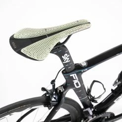 Pinarello Dogma F10 - 53 - Carbon Road Bike - Dura Ace Di2 - Team Sky 51 Pinarello Dogma F10 - 53 - Carbon Road Bike - Dura Ace Di2 - Team Sky -Racercykler Elegant Butik Photo By Aaron Kiashek 15 3edf2426 392c 4102 89fd 2bbf1f12fd92