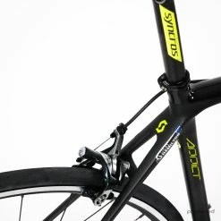 Scott Addict RC Pro - M/56 - L. Hamilton - Dura-Ace Di2 - Mitchelton-Scott 54 Scott Addict RC Pro - M/56 - L. Hamilton - Dura-Ace Di2 - Mitchelton-Scott -Racercykler Elegant Butik Photo By Aaron Kiashek 175