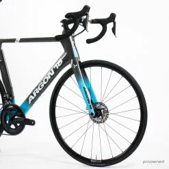 Argon 18 Nitrogen Pro Disc - L - Ultegra Di2 - Team Astana 47 Argon 18 Nitrogen Pro Disc - L - Ultegra Di2 - Team Astana -Racercykler Elegant Butik Photo By Aaron Kiashek 22 71874c83 1a5e 4cfe 9ece 4df50d5da532