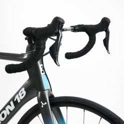 Argon 18 Nitrogen Pro Disc - L - Ultegra Di2 - Team Astana 46 Argon 18 Nitrogen Pro Disc - L - Ultegra Di2 - Team Astana -Racercykler Elegant Butik Photo By Aaron Kiashek 24 a10ceb64 5106 4d27 b239 56f80256913b