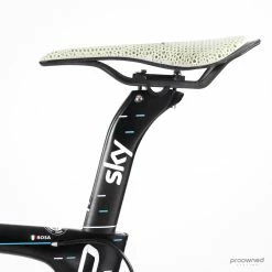 Pinarello Dogma F10 - 53 - Carbon Road Bike - Dura Ace Di2 - Team Sky 60 Pinarello Dogma F10 - 53 - Carbon Road Bike - Dura Ace Di2 - Team Sky -Racercykler Elegant Butik Photo By Aaron Kiashek 25 860bee43 fc1a 4f1c 9b84 7d07b371c406