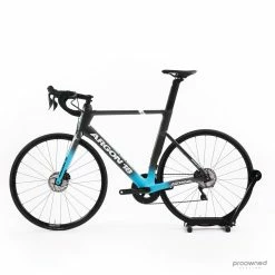 Racercykler Elegant Butik -Racercykler Elegant Butik Photo By Aaron Kiashek 2 05a99f78 249c 4d4a 95b1 97f3ecc1ceb9