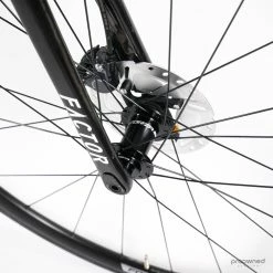 Factor O2 VAM Disc - Roadbike - Ultegra Di2 - 58 - R. Sutherland - Israel Start-Up Nation -Racercykler Elegant Butik Photo By Aaron Kiashek 55