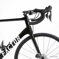 Factor O2 VAM Disc - Roadbike - Ultegra Di2 - 58 - R. Sutherland - Israel Start-Up Nation -Racercykler Elegant Butik Photo By Aaron Kiashek 58
