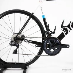 Factor O2 VAM Disc - Roadbike - Ultegra Di2 - 58 - M. Brändle - Israel Start-Up Nation -Racercykler Elegant Butik Photo By Aaron Kiashek 64