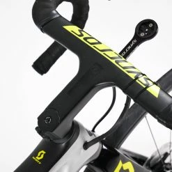 Scott Addict Disc RC Pro - 49 - Simon Yates - Ultegra Di2 34 Scott Addict Disc RC Pro - 49 - Simon Yates - Ultegra Di2 -Racercykler Elegant Butik Photo By Aaron Kiashek 65 4bc13bde 96e0 4675 9709 b24d7d623be9