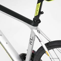 Scott Addict Disc RC Pro - 49 - Simon Yates - Ultegra Di2 40 Scott Addict Disc RC Pro - 49 - Simon Yates - Ultegra Di2 -Racercykler Elegant Butik Photo By Aaron Kiashek 71 9126106a bbff 4b56 8abc 593aa4502ea1