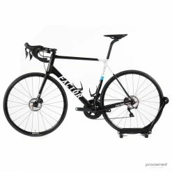 Factor O2 VAM Disc - Roadbike - Ultegra Di2 - 58 - M. Brändle - Israel Start-Up Nation -Racercykler Elegant Butik Photo By Aaron Kiashek 78