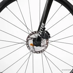 Factor O2 VAM Disc - Roadbike - Ultegra Di2 - 58 - M. Brändle - Israel Start-Up Nation -Racercykler Elegant Butik Photo By Aaron Kiashek 81