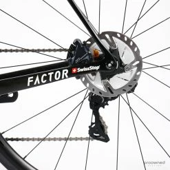 Factor O2 VAM Disc - Roadbike - Ultegra Di2 - 58 - N. Vahtra - Israel Start-Up Nation -Racercykler Elegant Butik Photo By Aaron Kiashek 9 11aff411 aeb2 4c64 82c0 f5743351ccfa